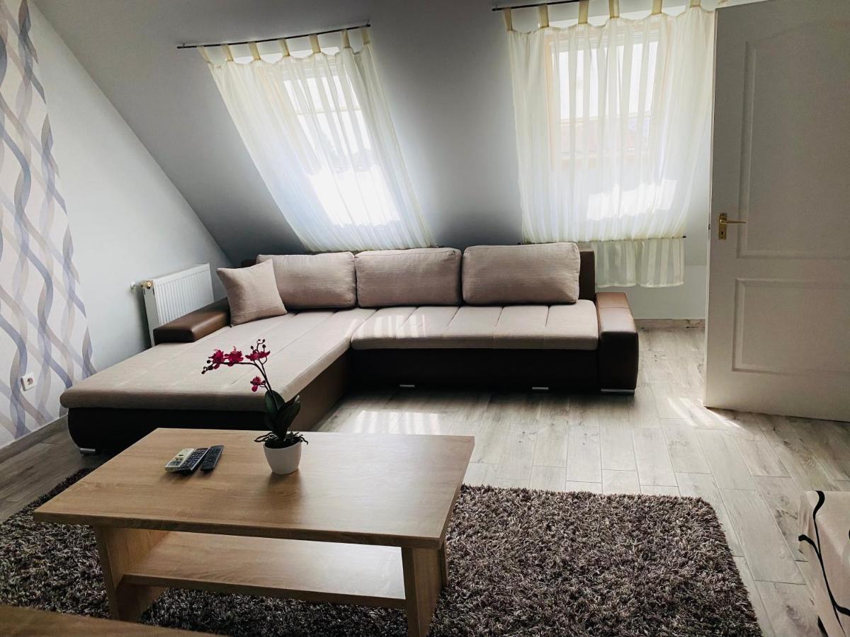 Apartamento Tamara Apartman Hajdúszoboszló Exterior foto
